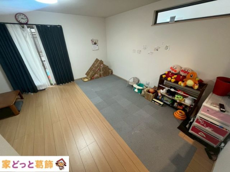 ���r���O ���r���O