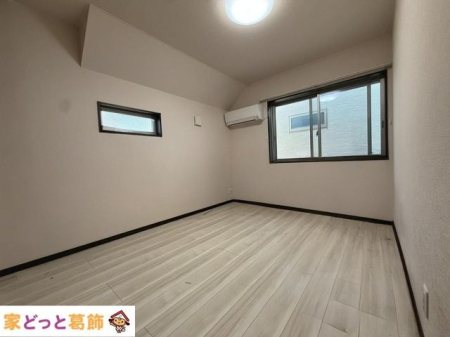 �q������ ����