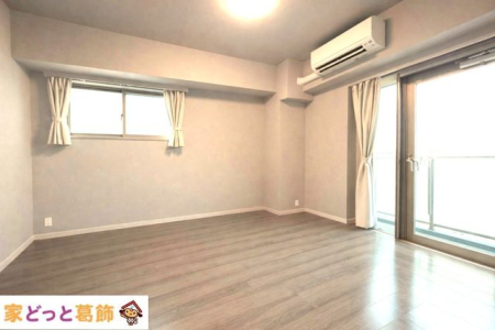 ���r���O ���r���O