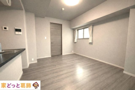 ���r���O ���r���O