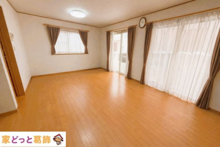 ���r���O ���r���O