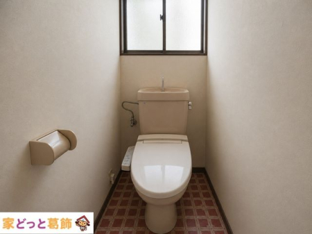 �g�C�� �g�C�����`�h�ŉƋ�������s���Ă���܂��B
