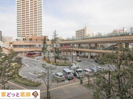 ���ӊ� JR�u�s��v�w �B�e��(2023-03-29) 1280m