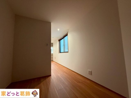 ���r���O ���r���O